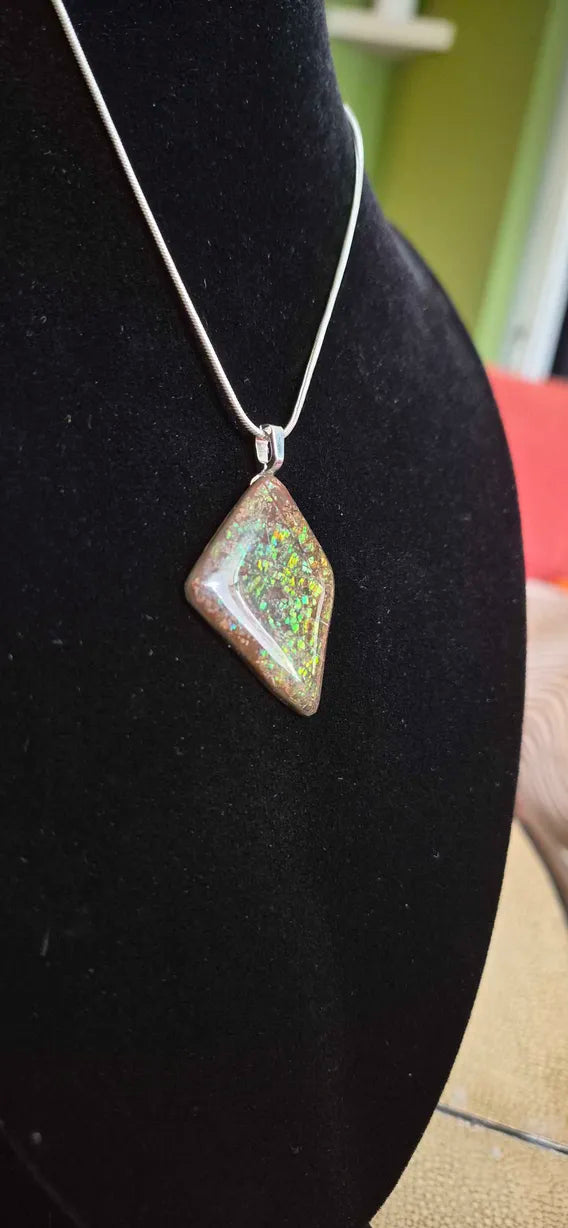 Natural Ammolite Silver Plated Pendant CGJP42 with orange and green colour, view 2