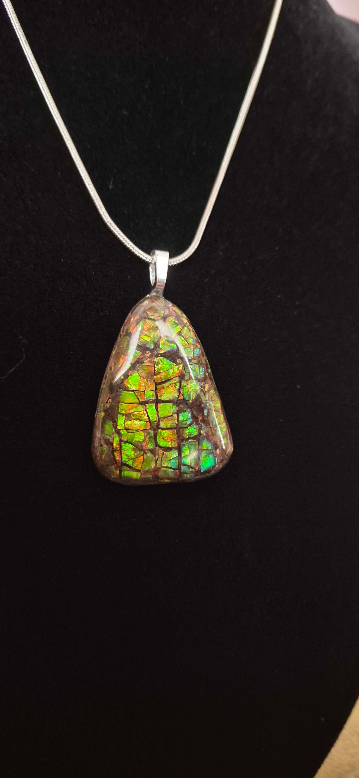Natural Ammolite Silver Plated Pendant CGJP38 with red, orange, gold and green colour, view 2